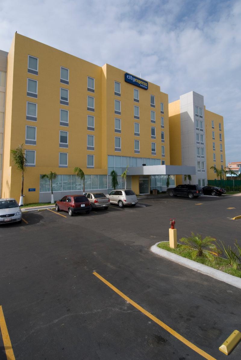 City Express Coatzacoalcos Exteriér fotografie